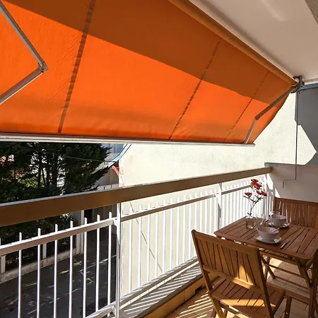 Et Lumineux Avec Balcon A - Proche Et Commerces - Fr-1-420-97 *