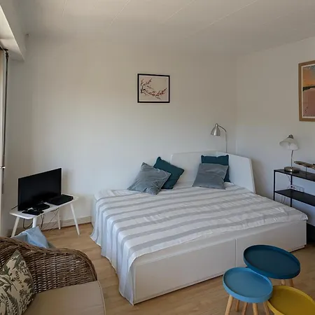 Apartman - Lumineux Avec Balcon Et Wifi, Proche - Fr-1-420-97 *